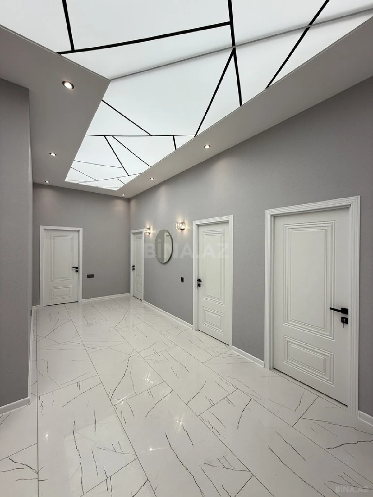 Satılır 4 otaqlı həyət evi 200 m²