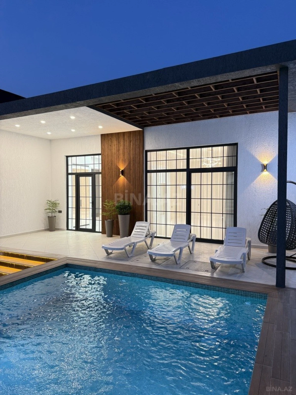 Satılır 4 otaqlı həyət evi 200 m²