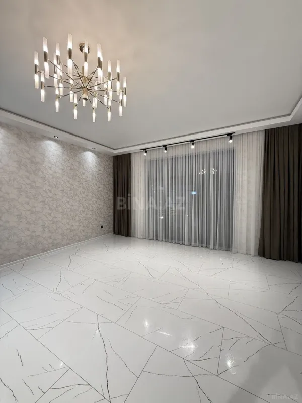 Satılır 4 otaqlı həyət evi 200 m²