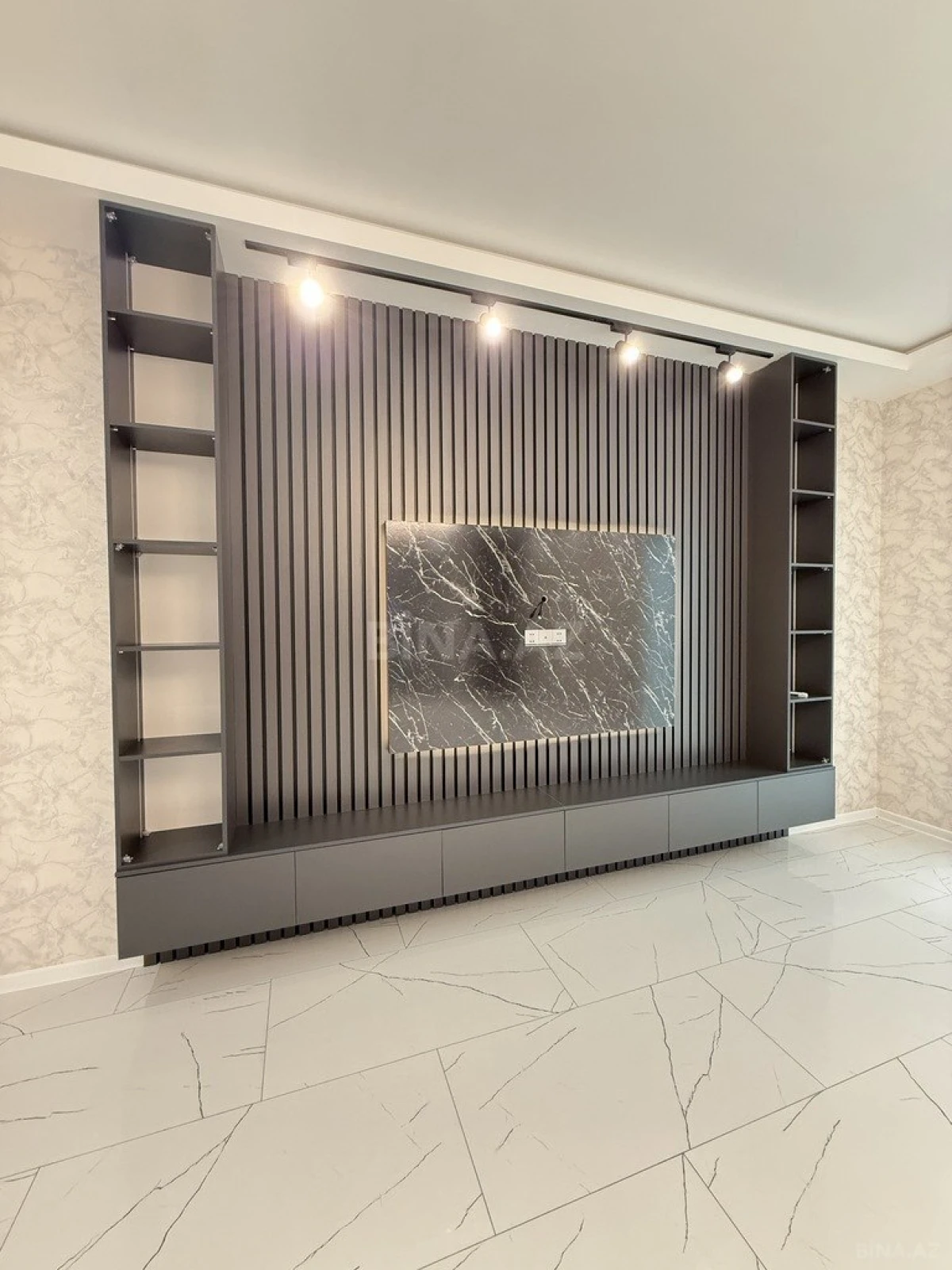 Satılır 4 otaqlı həyət evi 200 m²