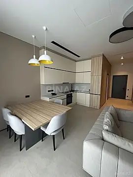 Kirayə verilir 3 otaqlı mənzil 138 m²