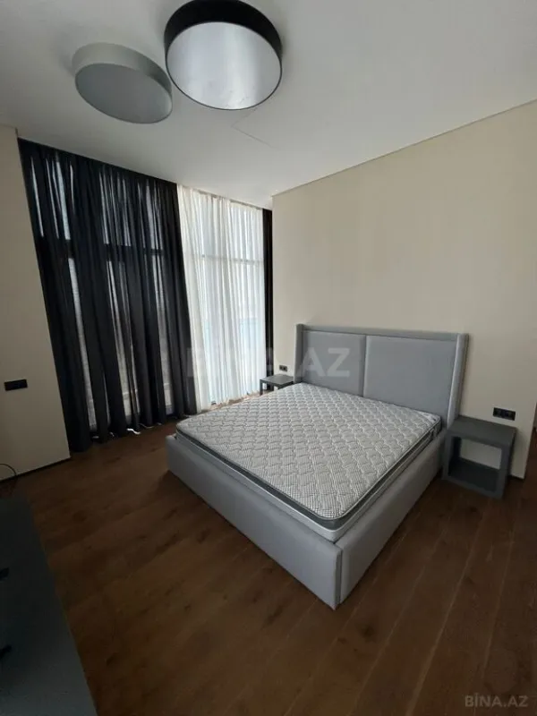 Kirayə verilir 3 otaqlı mənzil 138 m²