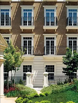 Satılır 4 otaqlı mənzil 145 m²