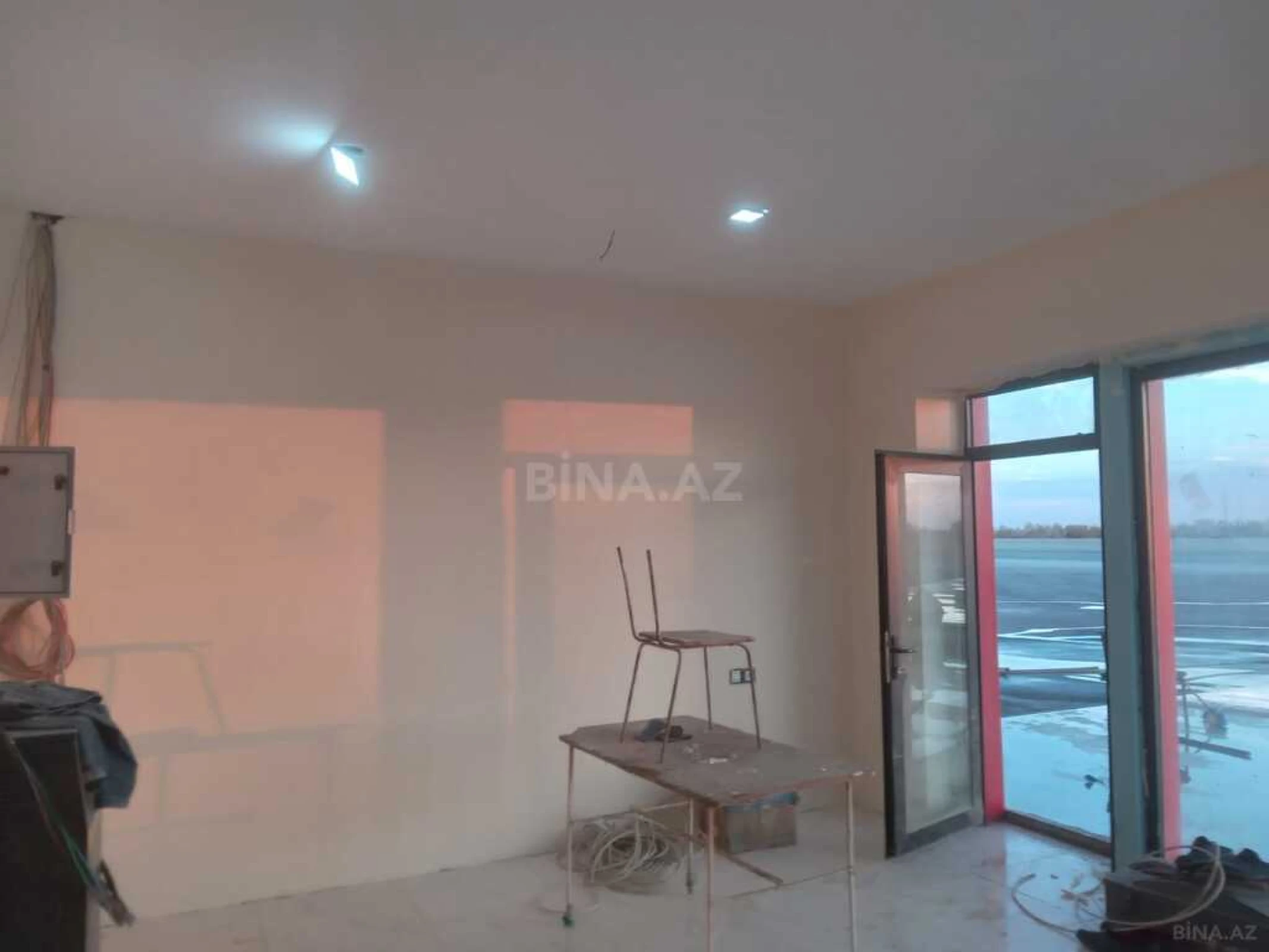 Satılır obyekt 1500 m²