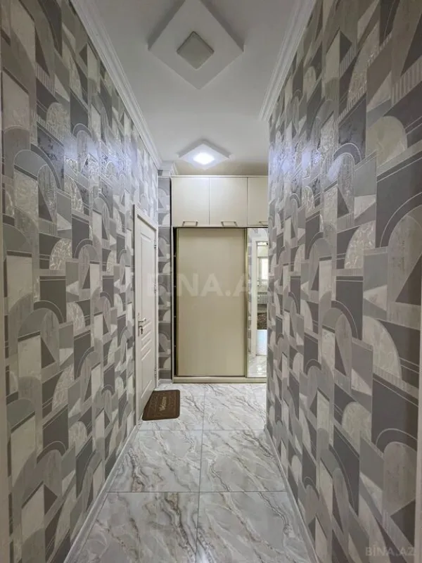 Satılır 2 otaqlı mənzil 56 m²