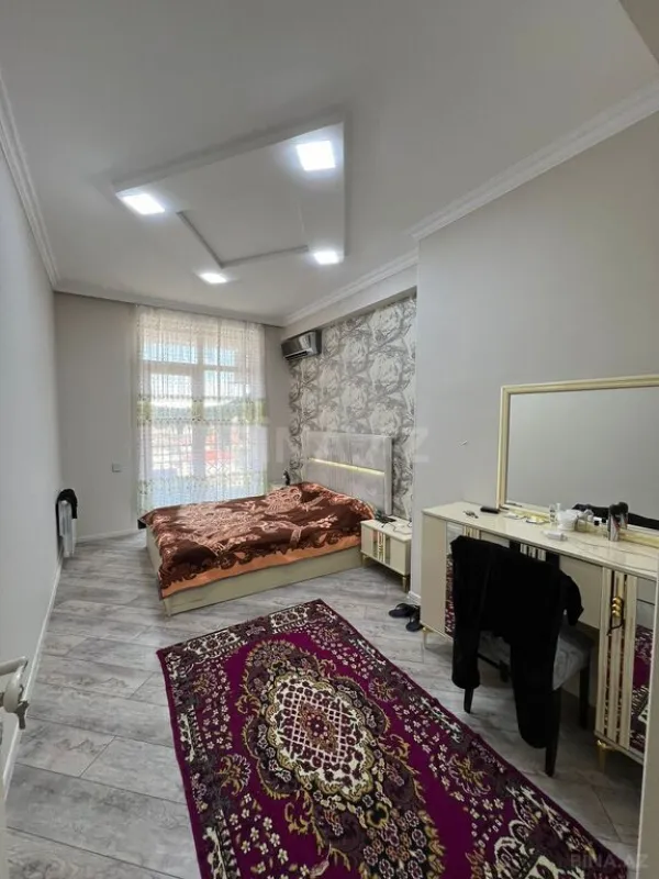 Satılır 2 otaqlı mənzil 56 m²