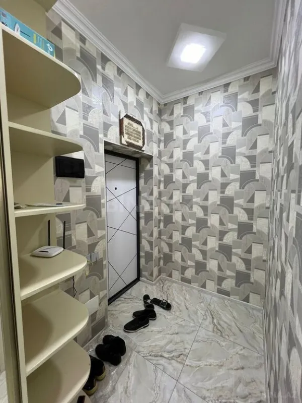 Satılır 2 otaqlı mənzil 56 m²