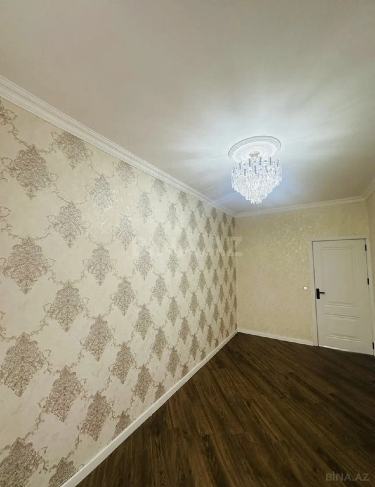 Satılır 2 otaqlı mənzil 58 m²