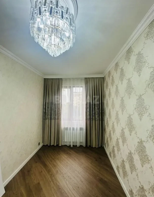 Satılır 2 otaqlı mənzil 58 m²