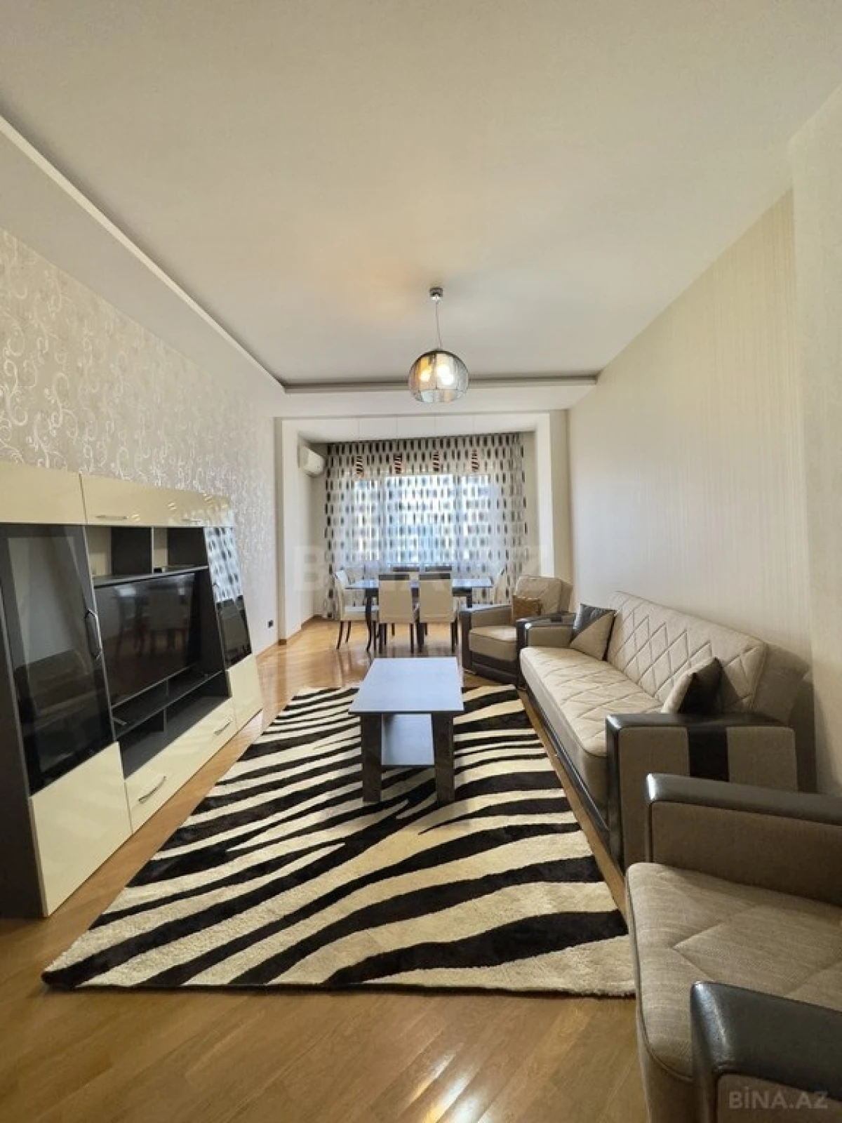 Kirayə verilir 3 otaqlı mənzil 140 m²