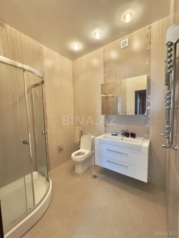 Kirayə verilir 3 otaqlı mənzil 140 m²