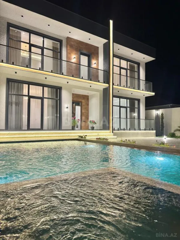 Satılır 6 otaqlı həyət evi 300 m²