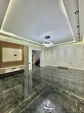 Satılır 6 otaqlı həyət evi 300 m²