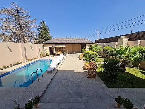 Satılır 5 otaqlı həyət evi 250 m²