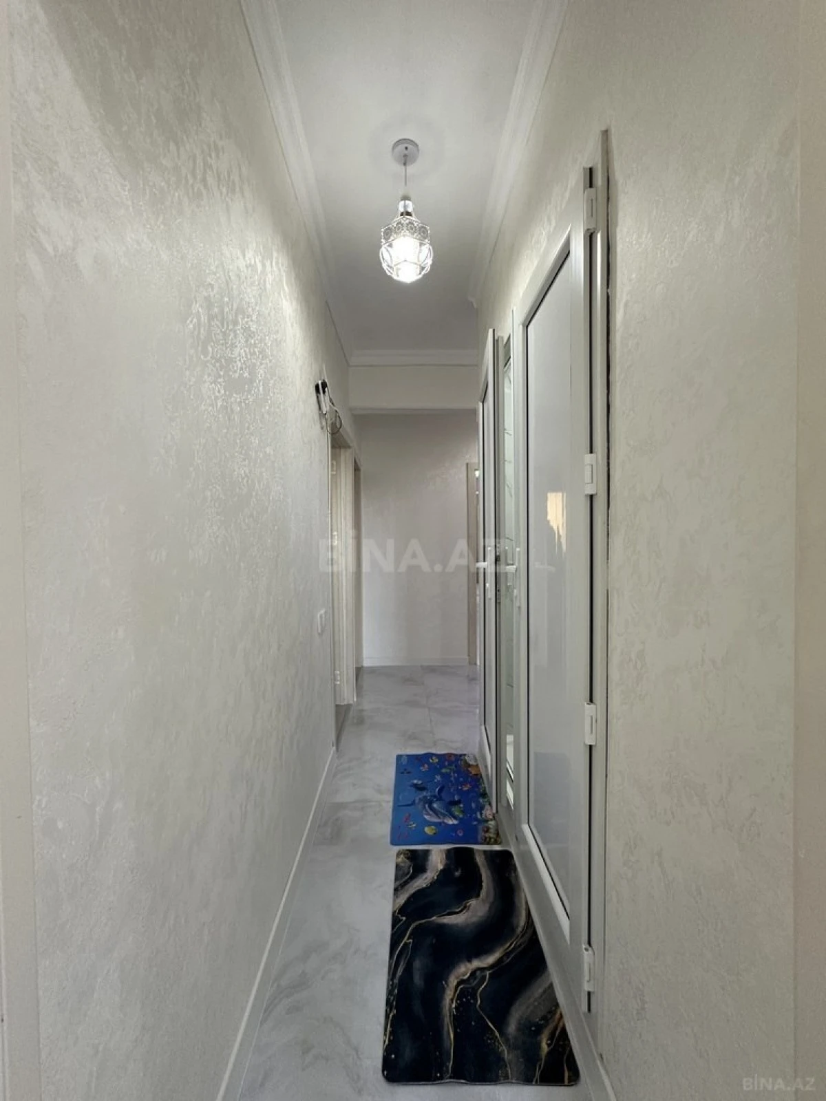 Satılır 4 otaqlı mənzil 100 m²