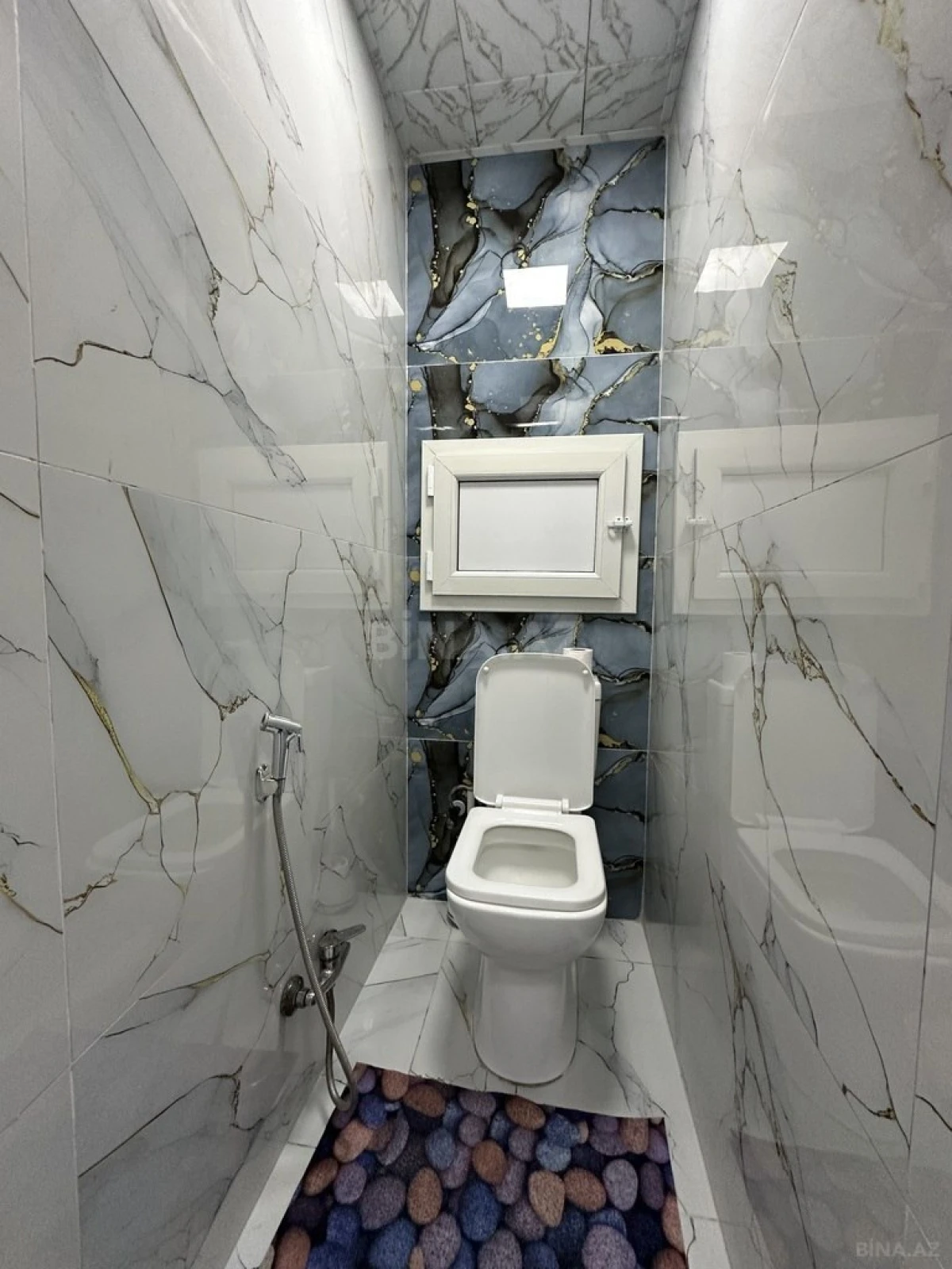 Satılır 4 otaqlı mənzil 100 m²