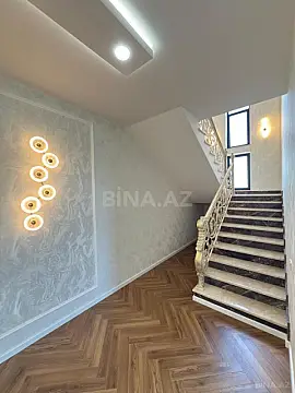 Satılır 4 otaqlı həyət evi 310 m²