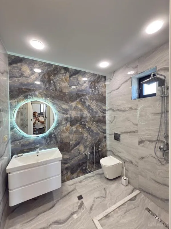 Satılır 4 otaqlı həyət evi 310 m²