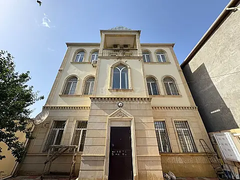 Satılır 6 otaqlı həyət evi 270 m² — Bakı, Badamdar 6 otaq 270.00 m²
