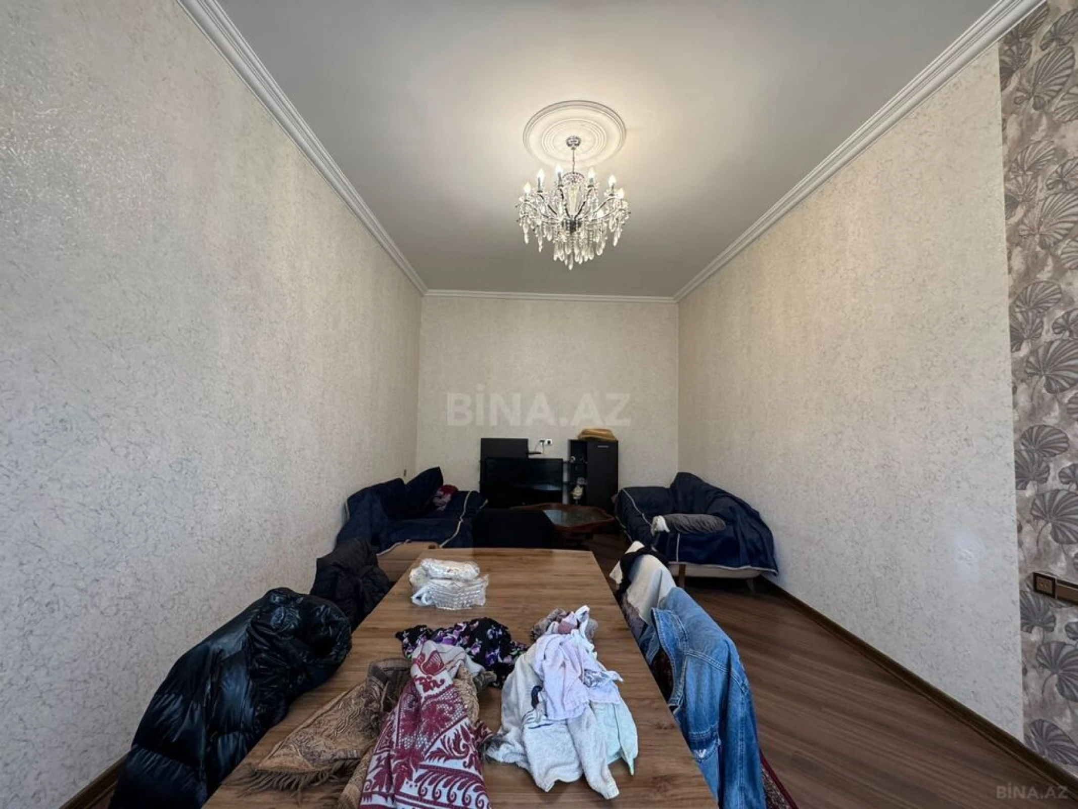 Satılır 6 otaqlı həyət evi 270 m²