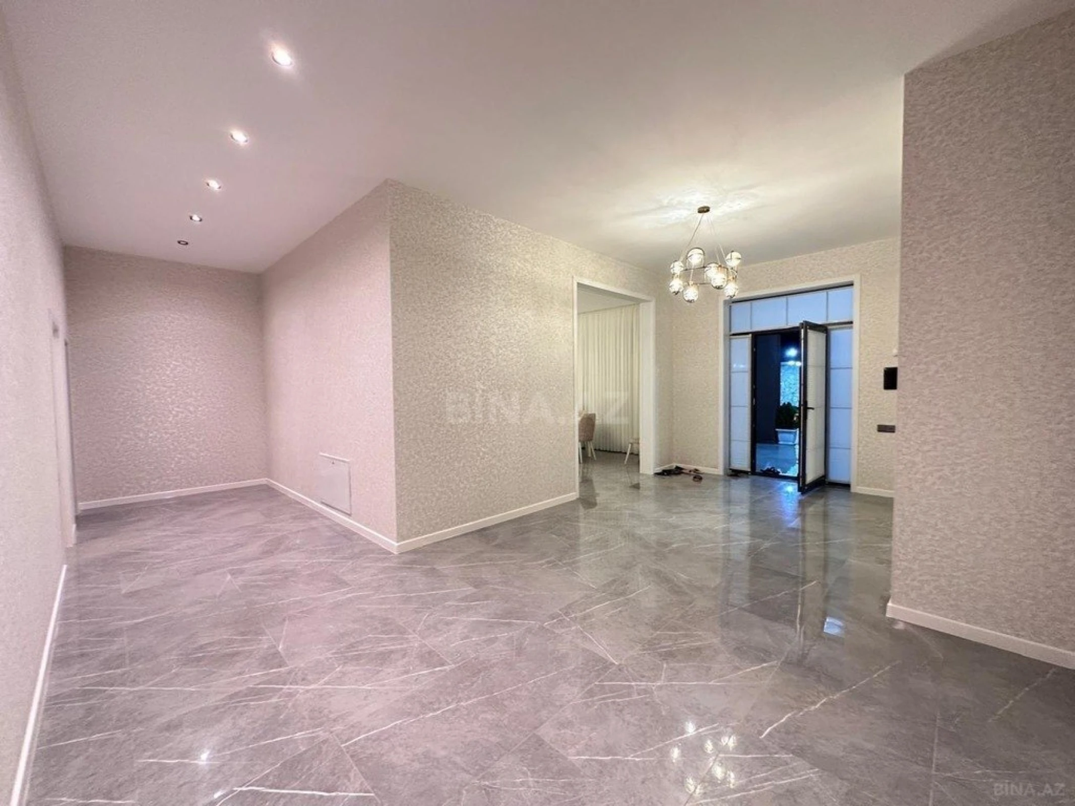 Kirayə verilir 5 otaqlı həyət evi 250 m²