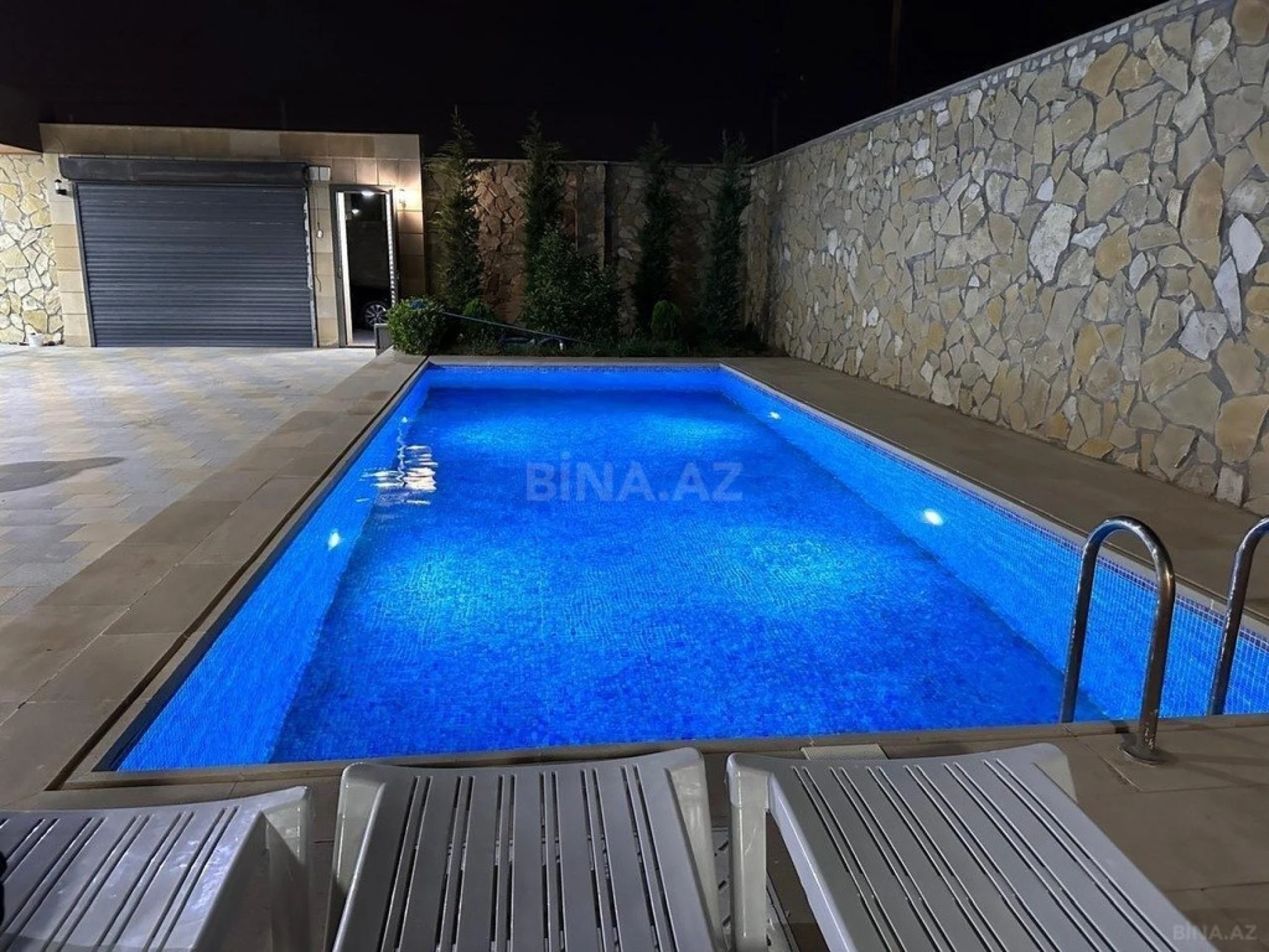 Kirayə verilir 5 otaqlı həyət evi 250 m²