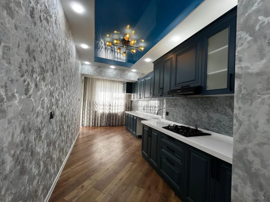 Satılır 4 otaqlı mənzil 156 m²