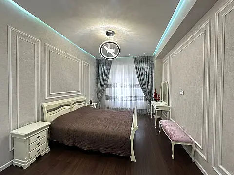 Kirayə verilir 2 otaqlı mənzil 95 m²