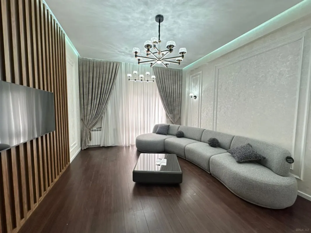 Kirayə verilir 2 otaqlı mənzil 95 m²