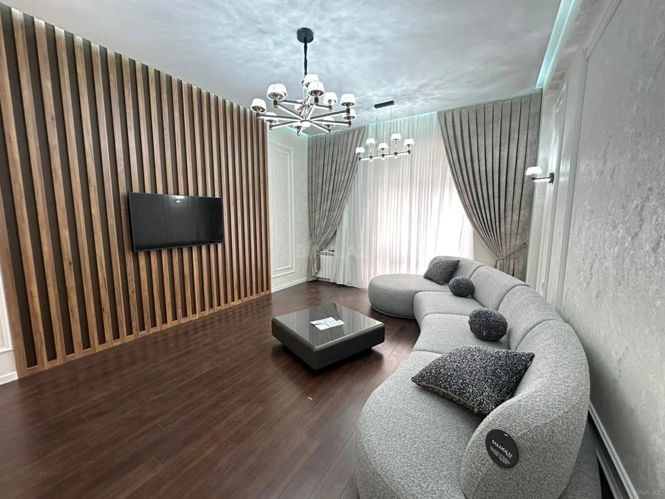 Kirayə verilir 2 otaqlı mənzil 95 m²
