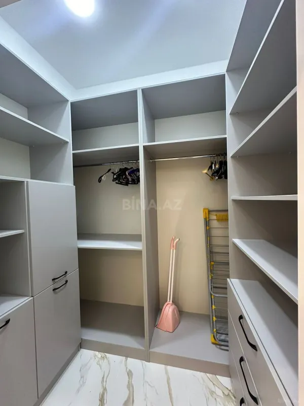 Kirayə verilir 2 otaqlı mənzil 95 m²