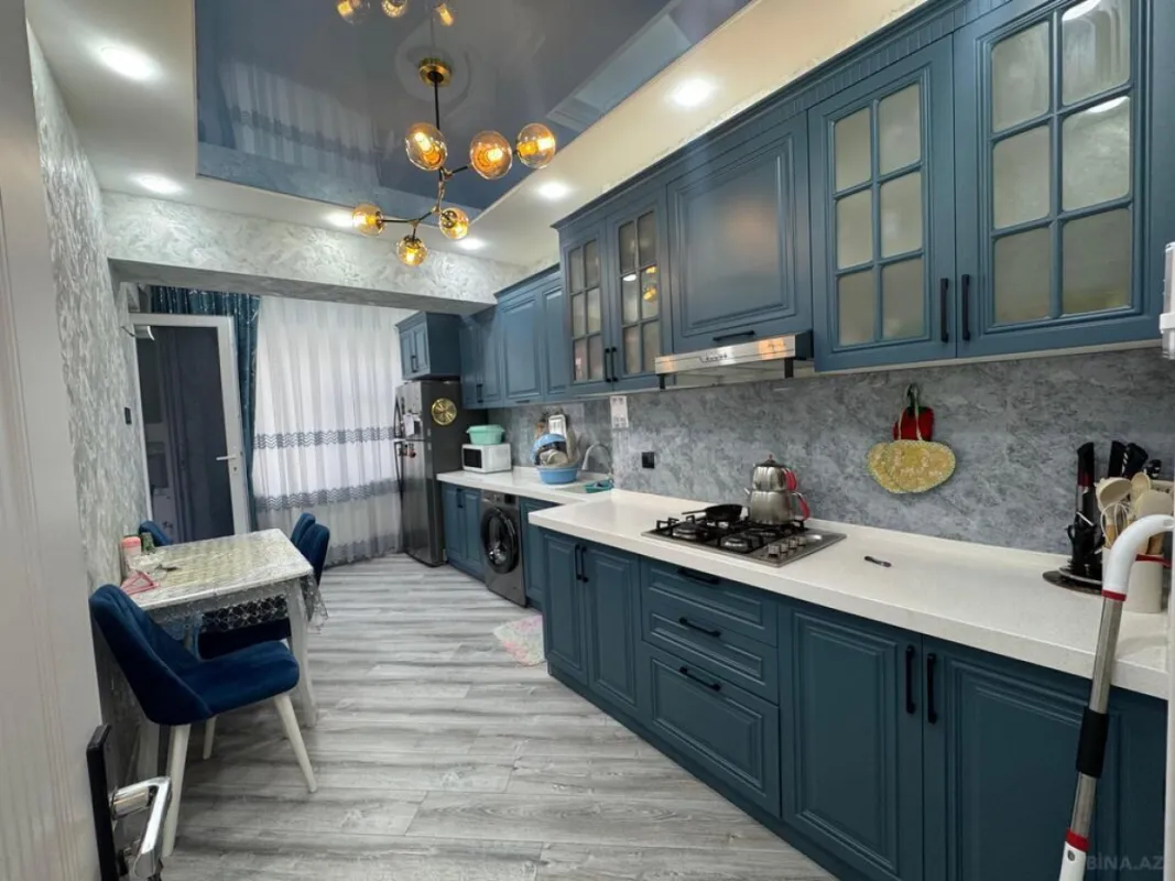 Satılır 4 otaqlı mənzil 128 m²