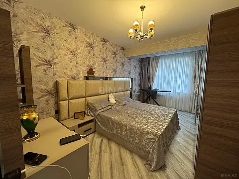 Satılır 4 otaqlı mənzil 128 m²