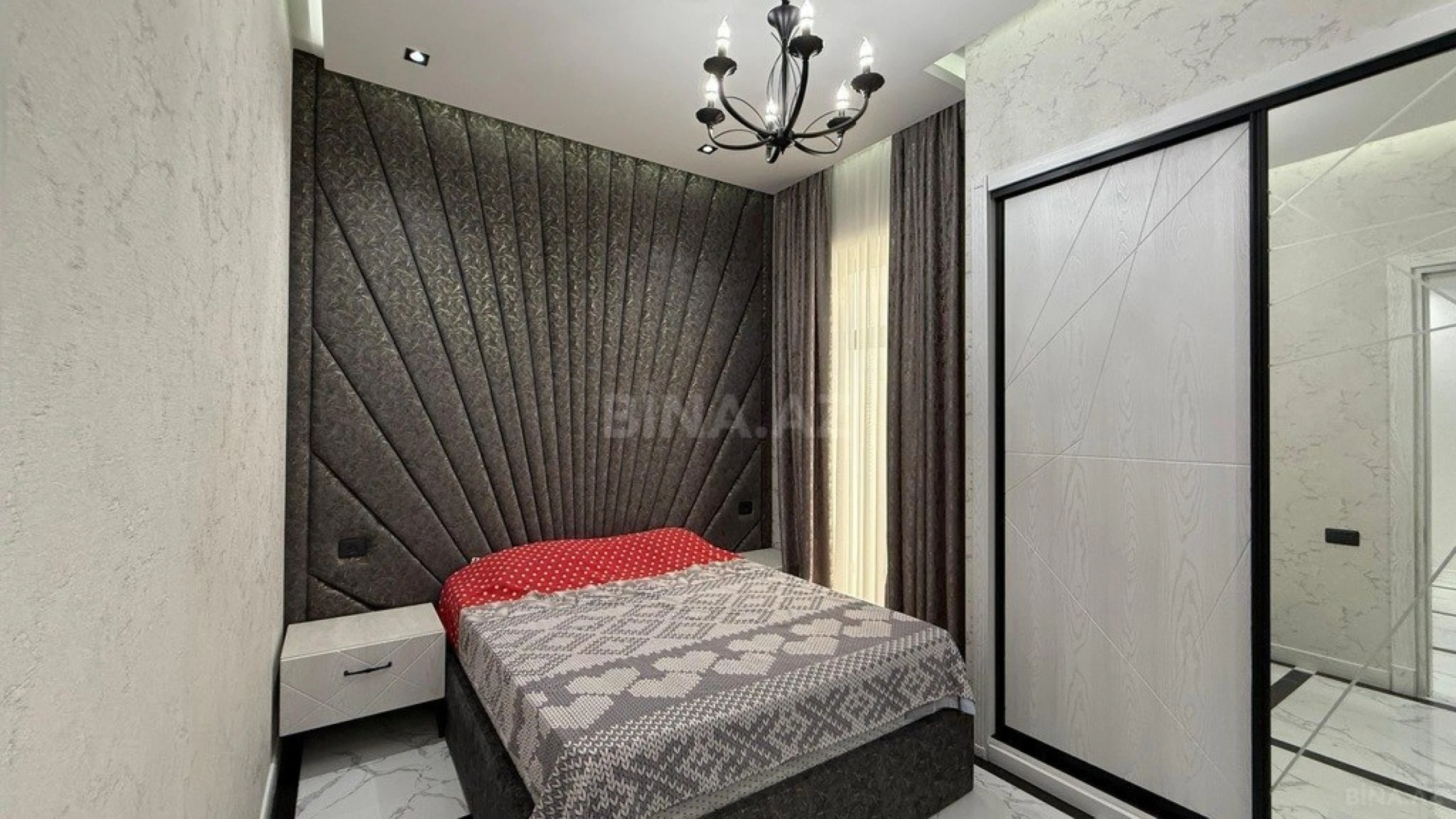 Kirayə verilir 4 otaqlı həyət evi 250 m²