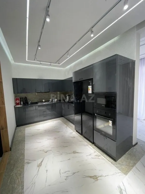 Kirayə verilir 5 otaqlı həyət evi 380 m²