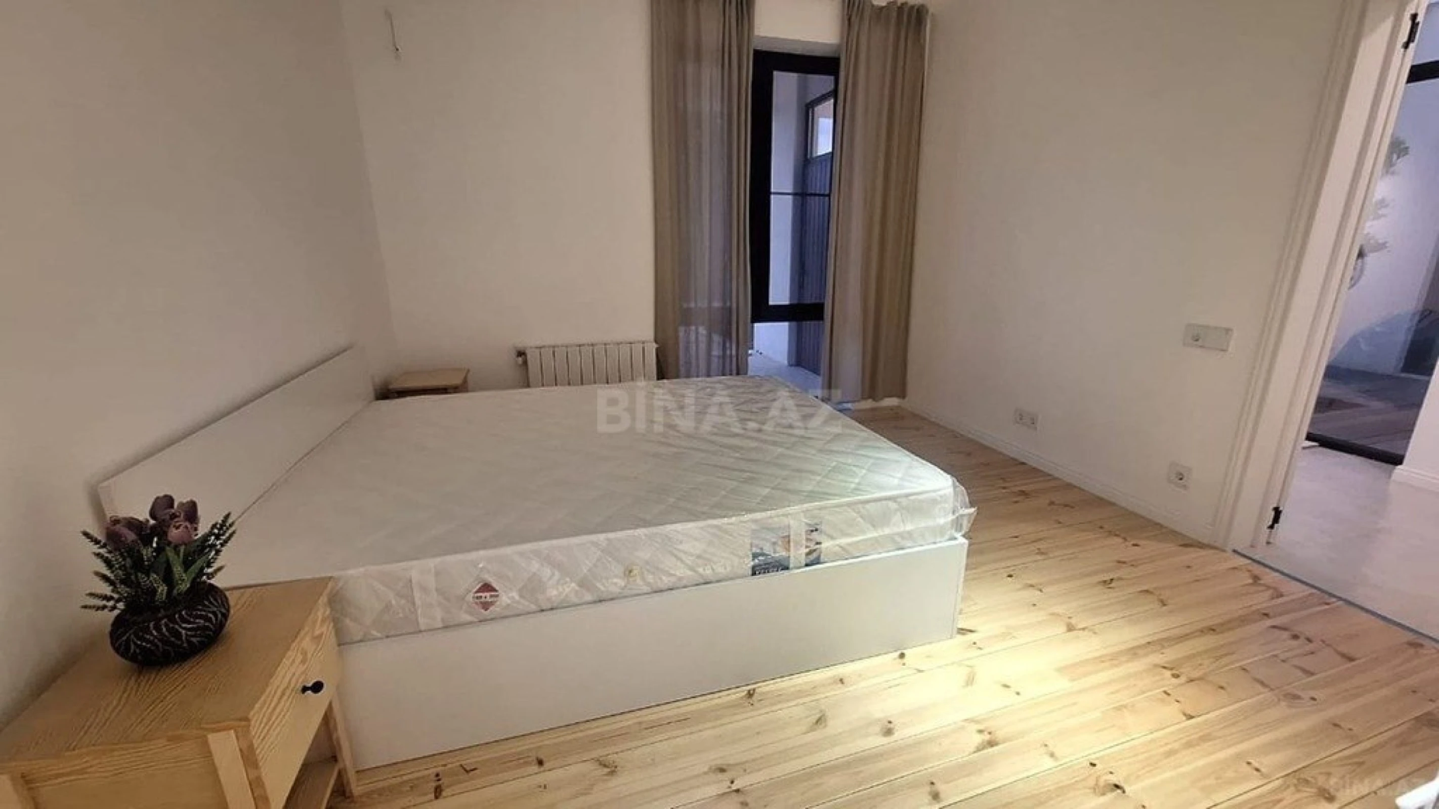 Kirayə verilir 4 otaqlı həyət evi 240 m²