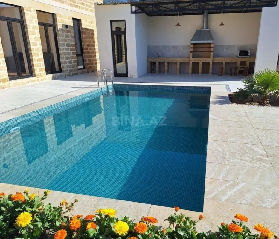 Kirayə verilir 4 otaqlı həyət evi 240 m²