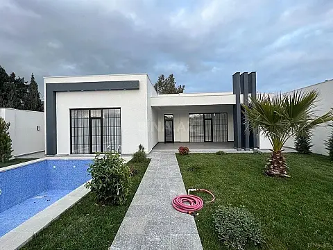 Kirayə verilir 3 otaqlı həyət evi 200 m²