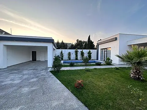Kirayə verilir 3 otaqlı həyət evi 200 m²