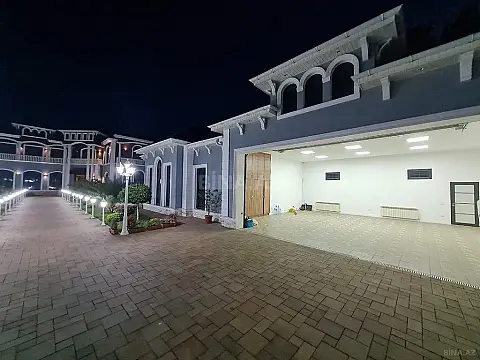 Kirayə verilir 6 otaqlı həyət evi 600 m²