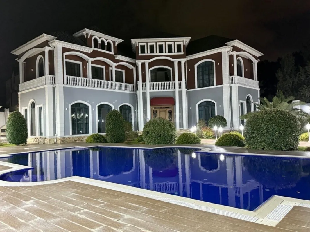 Kirayə verilir 6 otaqlı həyət evi 600 m²
