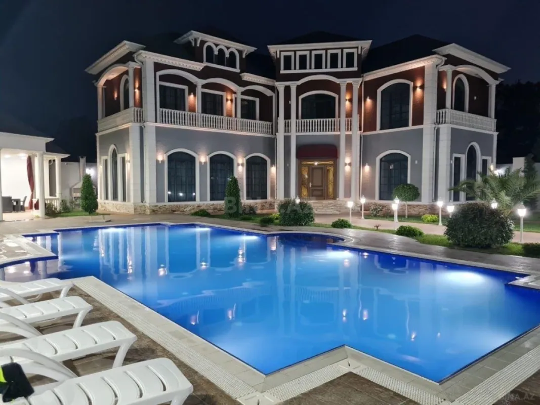 Kirayə verilir 6 otaqlı həyət evi 600 m²