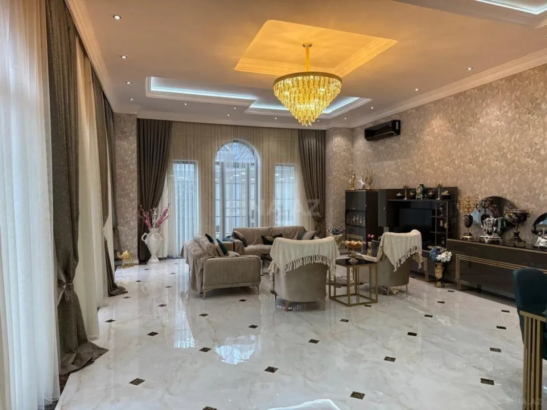 Kirayə verilir 6 otaqlı həyət evi 600 m²