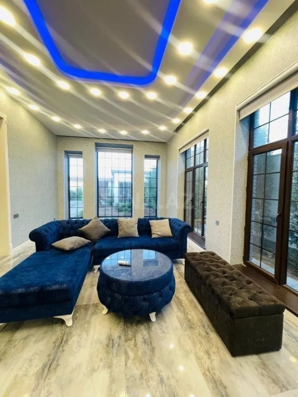 Kirayə verilir 5 otaqlı həyət evi 240 m²