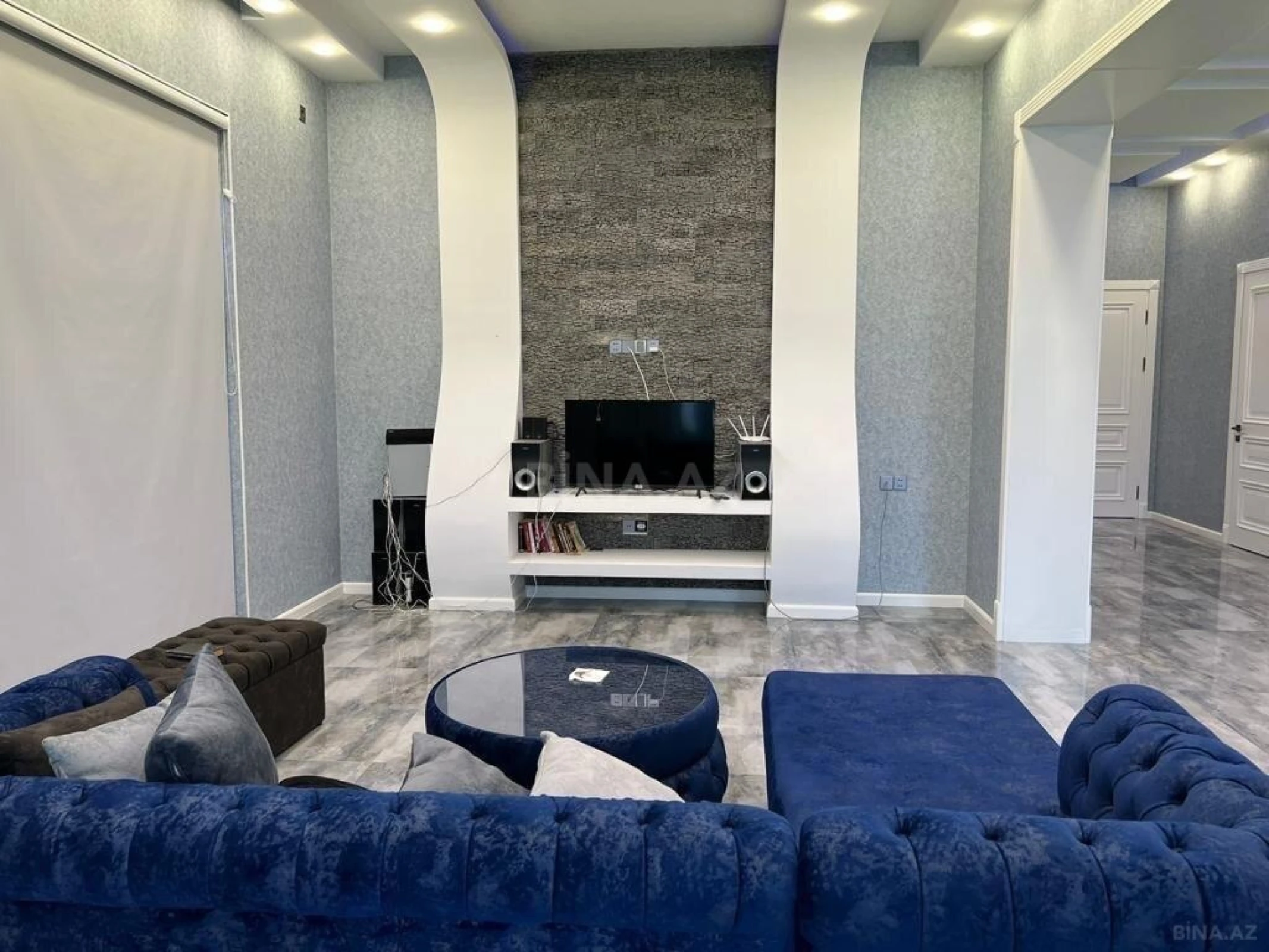 Kirayə verilir 5 otaqlı həyət evi 240 m²