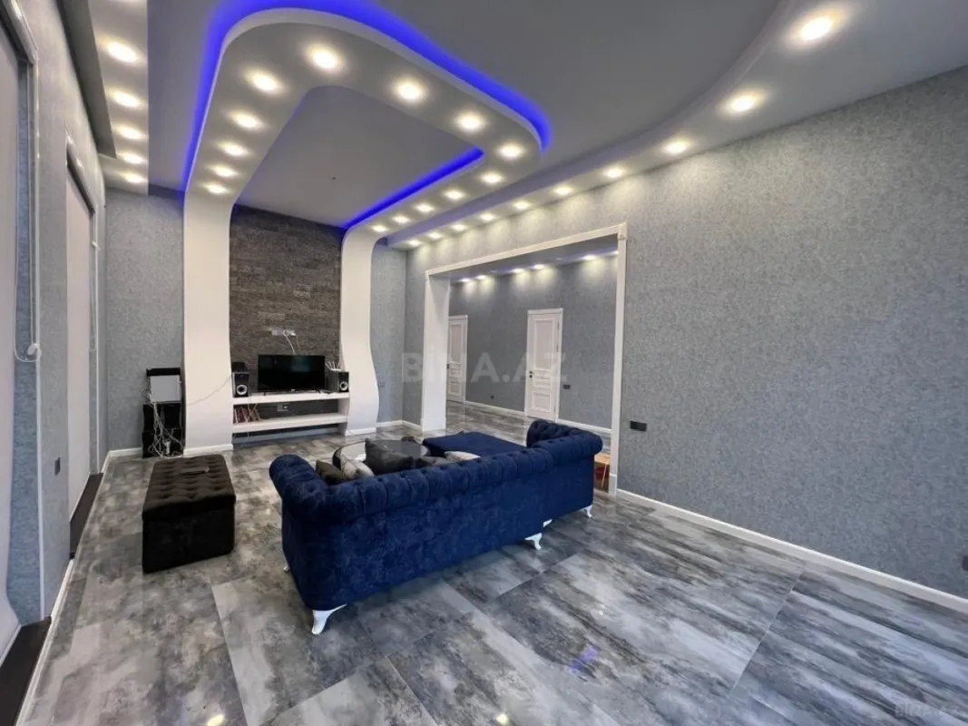 Kirayə verilir 5 otaqlı həyət evi 240 m²