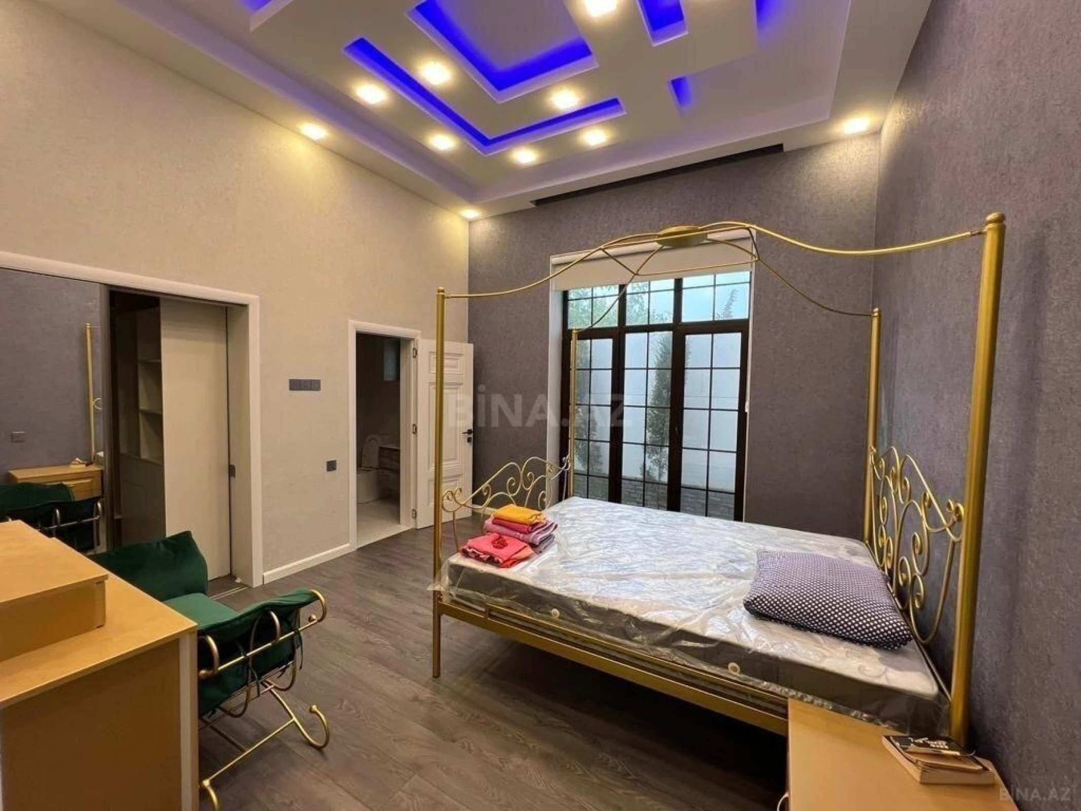 Kirayə verilir 5 otaqlı həyət evi 240 m²