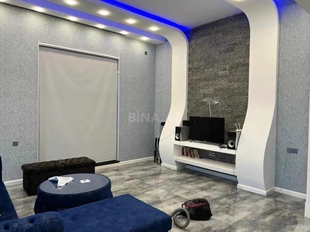 Kirayə verilir 5 otaqlı həyət evi 240 m²