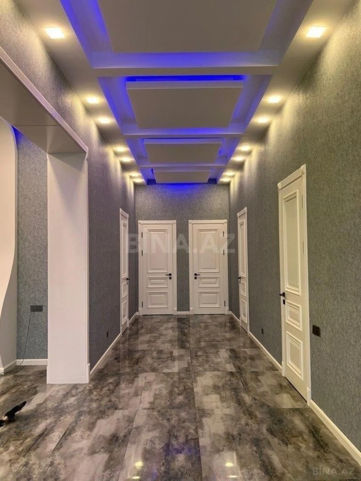 Kirayə verilir 5 otaqlı həyət evi 240 m²