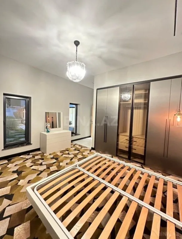 Kirayə verilir 4 otaqlı həyət evi 280 m²